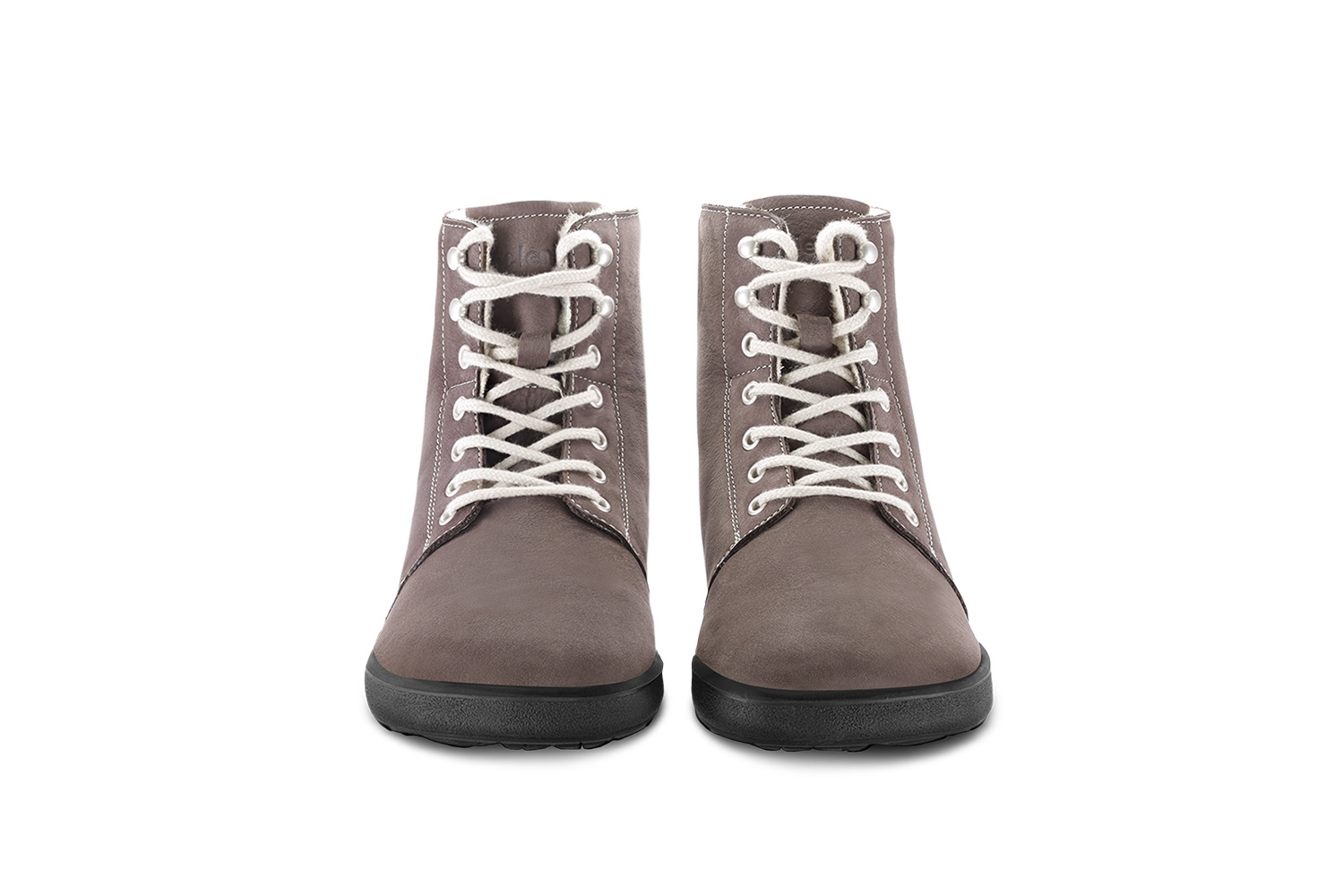 Zapatos de invierno barefoot Be Lenka Winter 3.0 - Chocolate.


.insulation-properies{display:flex}@media(max-width:991px){.insulation-properies{flex-direction:column}}﻿﻿﻿﻿


  los zapatos descalzos imitan perfectamente el andar descalzo, exactamente como lo ha diseñado la naturaleza  napa de primera calidad  un forro de lana con excelentes propiedades termorreguladoras protegerá tus pies del frío  la suela DeepGrip está diseñada para una mejor estabilidad en varias superficies  una membrana impermeable entre el cuero y la lana asegura que tus pies permanezcan secos y calientes  el cuero hidrofugado evita la penetración de la humedad en los zapatos; para un mayor efecto utiliza la impregnación  con los ganchos bien colocados las botas son aún más prácticas de calzar

Ventajas de los zapatos descalzos:
suela ultraflexiblezero drop: talón y puntera en la misma altura al suelo para una postura adecuadapunta espaciosa para tus dedoscalzado ligero
Tipo: calzado de calle