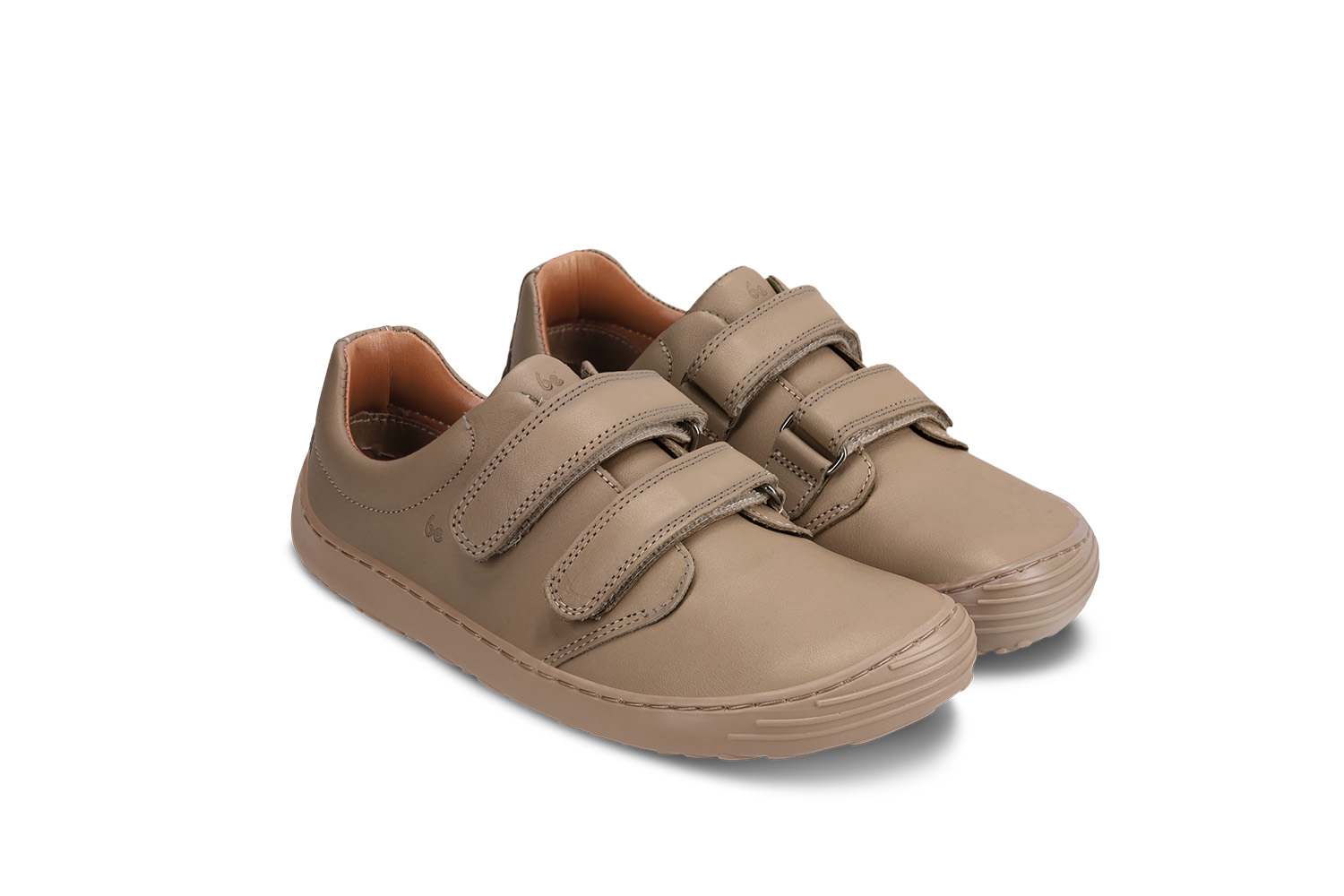 Zapatos barefoot de niños Be Lenka Bounce - All Brown.
  los zapatos descalzos imitan perfectamente el andar descalzo, exactamente como lo ha diseñado la naturaleza  suela cosida para la vida del zapato más larga  zapatos universales adecuados también para eventos especiales  suela KidsUltraGrip para modelos infantiles con excelente agarre y patrón divertido  calzado prácticos gracias al velcro  zapatos ligeros fabricados de piel de napa de primera calidad  elegantes logotipos 