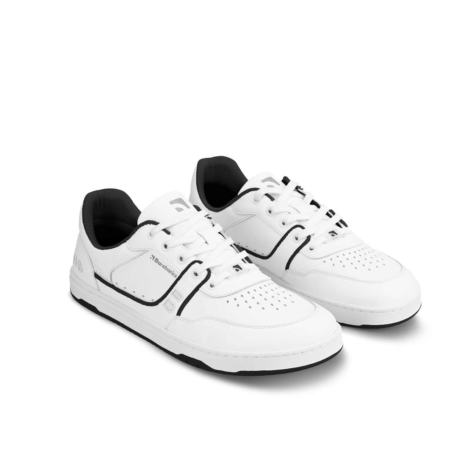 Barefoot Sneakers Barebarics Arise - White & Black.
    La parte superior está hecha de cuero nappa lisa de primera calidad.
Propiedades de Barefoot:
    Forma anatómica - El calzado respeta la forma de los pies.
Más información:
    calzado de calle    diseño urbano moderno    diseñado y hecho a mano en la Unión Europea con materiales locales y sostenibles    excelente durabilidad y estabilidad del color de los materiales    disponible en tallas: 36 - 47 (según la medida europea)