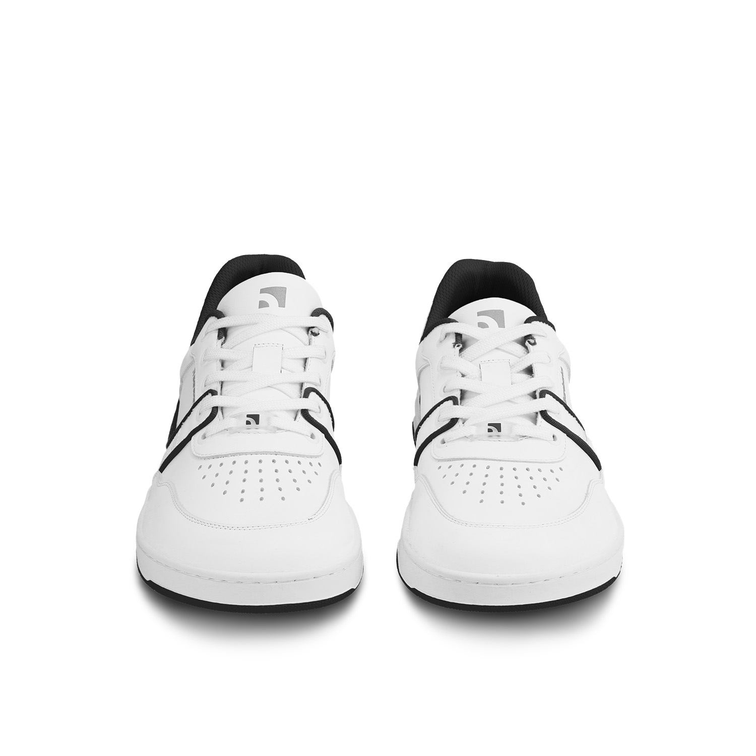 Barefoot Sneakers Barebarics Arise - White & Black.
    La parte superior está hecha de cuero nappa lisa de primera calidad.
Propiedades de Barefoot:
    Forma anatómica - El calzado respeta la forma de los pies.
Más información:
    calzado de calle    diseño urbano moderno    diseñado y hecho a mano en la Unión Europea con materiales locales y sostenibles    excelente durabilidad y estabilidad del color de los materiales    disponible en tallas: 36 - 47 (según la medida europea)