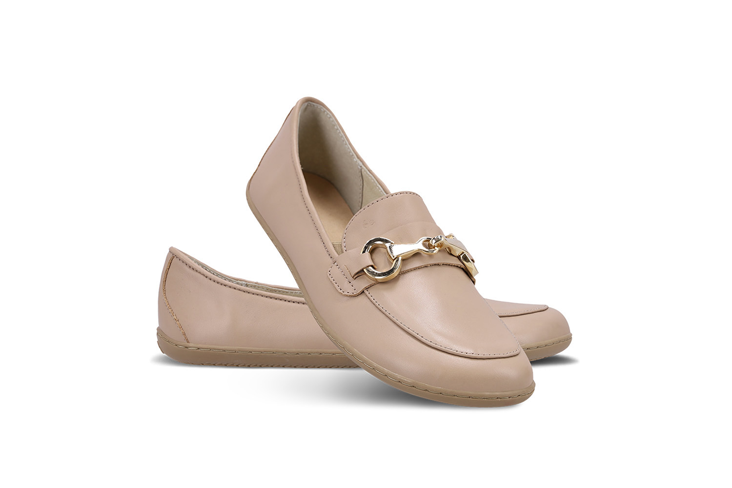 Barefoot Mocasines Be Lenka Viva - Latte Brown.
 diseño minimalista descalzocalzado sencillo sin cordonesfácil de combinar con diferentes estilos de ropa - tanto casual como elegantesuela cosida AllDayComfort para una mayor vida útil del calzadobarefoot comodidad durante todo el díalogotipo minimalista de Be Lenka grabado
Ventajas de los zapatos descalzos:
imitan perfectamente caminar descalzola forma anatómica del zapato ofrece un generoso espacio para los dedosla caída cero de la suela mantiene el talón y la punta en un mismo plano para una postura adecuadaLa suela de estimulación con un grosor de 4 mm activa las terminaciones nerviosas del pie.los materiales flexibles garantizan una mejor funcionalidad de los músculos y tendones del piela ligereza del calzado como prevención contra la fatiga de las piernas
Tipo: calzado de calle