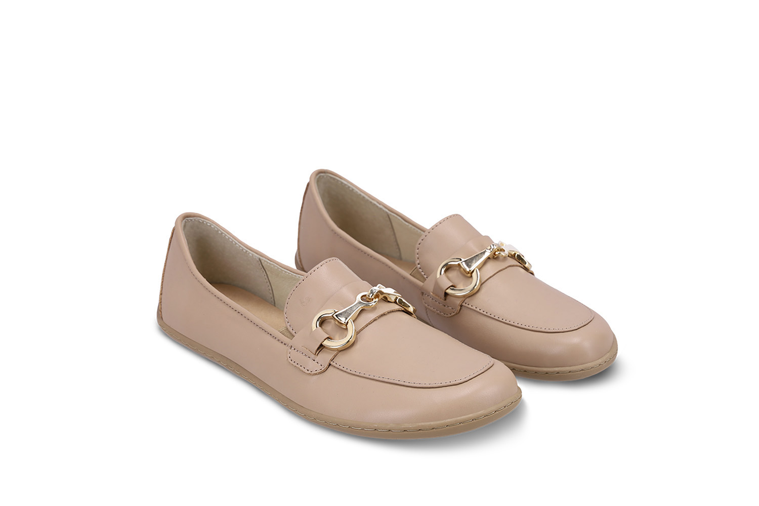 Barefoot Mocasines Be Lenka Viva - Latte Brown.
 diseño minimalista descalzocalzado sencillo sin cordonesfácil de combinar con diferentes estilos de ropa - tanto casual como elegantesuela cosida AllDayComfort para una mayor vida útil del calzadobarefoot comodidad durante todo el díalogotipo minimalista de Be Lenka grabado
Ventajas de los zapatos descalzos:
imitan perfectamente caminar descalzola forma anatómica del zapato ofrece un generoso espacio para los dedosla caída cero de la suela mantiene el talón y la punta en un mismo plano para una postura adecuadaLa suela de estimulación con un grosor de 4 mm activa las terminaciones nerviosas del pie.los materiales flexibles garantizan una mejor funcionalidad de los músculos y tendones del piela ligereza del calzado como prevención contra la fatiga de las piernas
Tipo: calzado de calle